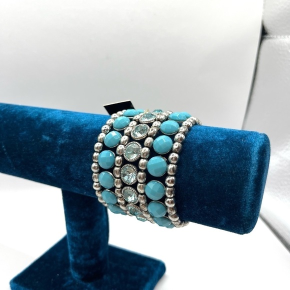 Sparkly Crystal & Blue Wide Stretch Cuff Bracelet Silver-tone Blues 2” wide - Picture 5 of 8